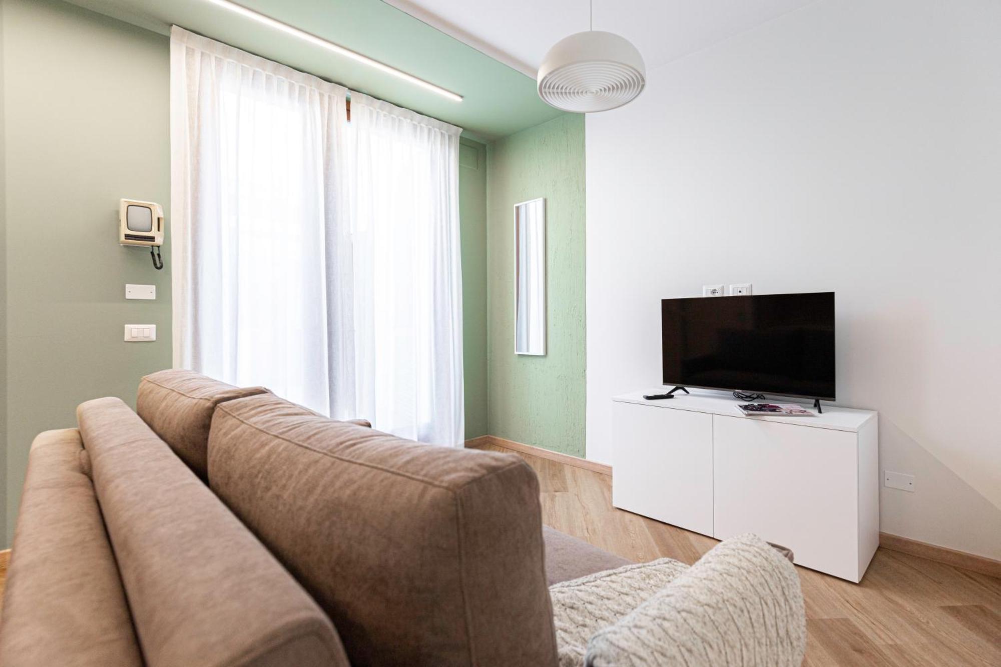 Il Chiostro Di Santa Caterina Apartment Vimercate Bagian luar foto